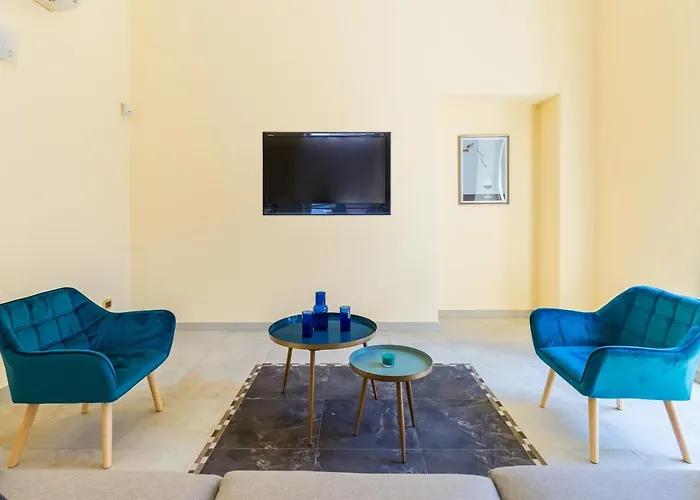 Partenope Spacious Home By Wonderful Italy